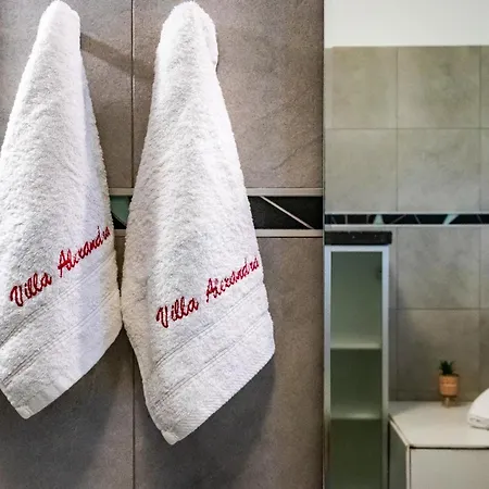 Alexandra Pool Villa - Comfort & Views Near Town Villa Skopelos