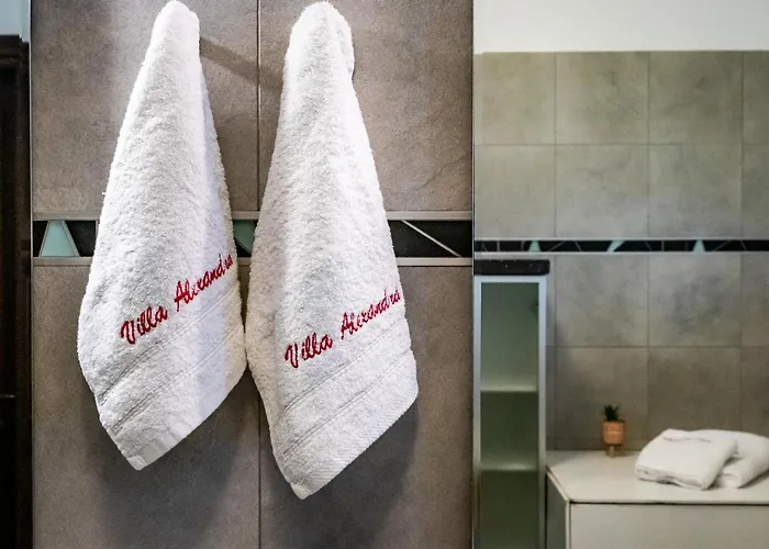 Alexandra Pool - Comfort & Views Near Town Villa Skopelos Town